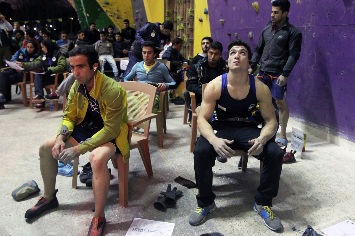 مسابقات سنگ نوردی جام فجر