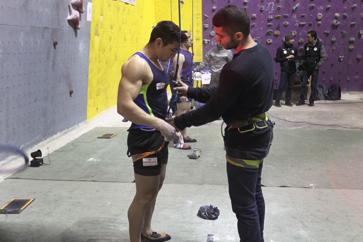 مسابقات سنگ نوردی جام فجر