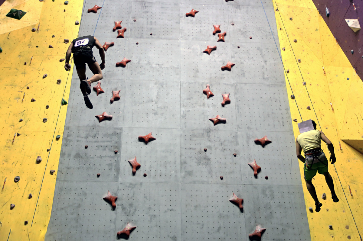 مسابقات سنگ نوردی جام فجر