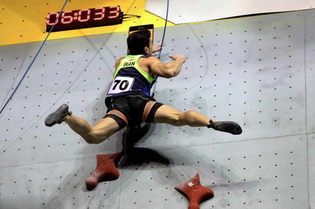 مسابقات سنگ نوردی جام فجر