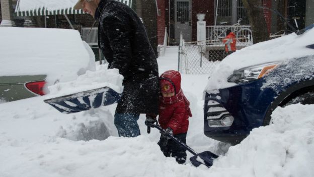 برف و کولاک آمریکا را فلج کرد برف و کولاک آمریکا را فلج کرد