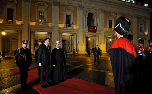 استقبال و مذاکرات دو جانبه روحانی و نخست وزیر ایتالیا (تصاویر) استقبال و مذاکرات دو جانبه روحانی و نخست وزیر ایتالیا (تصاویر)