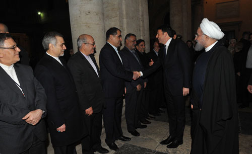 استقبال و مذاکرات دو جانبه روحانی و نخست وزیر ایتالیا (تصاویر) استقبال و مذاکرات دو جانبه روحانی و نخست وزیر ایتالیا (تصاویر)