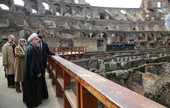 بازدید روحانی از میدان نبرد گلادیاتورها (تصاویر) بازدید روحانی از میدان نبرد گلادیاتورها (تصاویر)