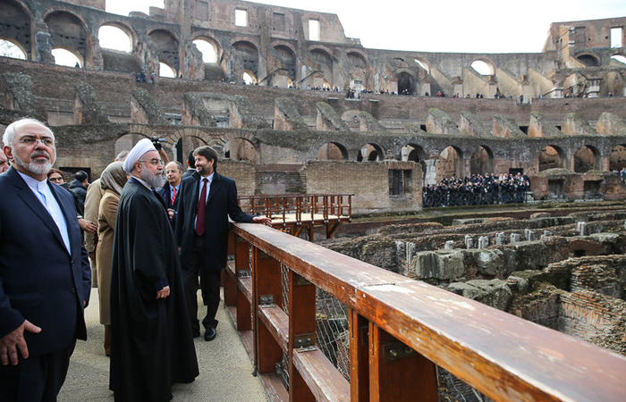 بازدید روحانی از میدان نبرد گلادیاتورها (تصاویر) بازدید روحانی از میدان نبرد گلادیاتورها (تصاویر)