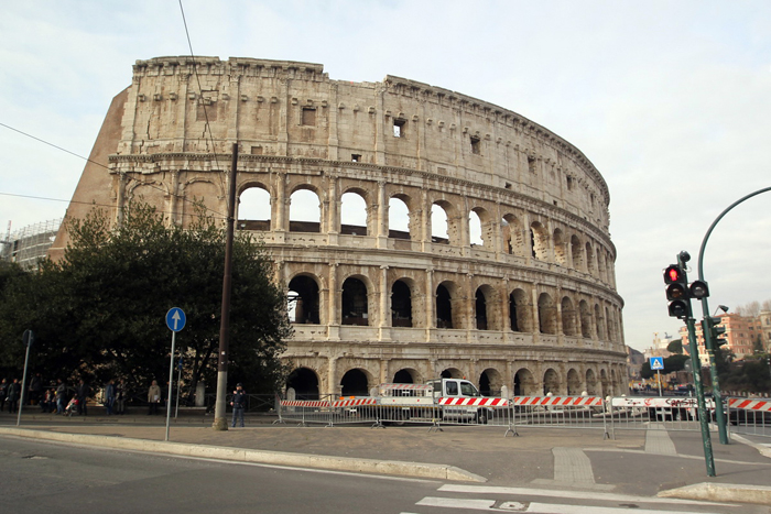 بازدید روحانی از میدان نبرد گلادیاتورها (تصاویر) بازدید روحانی از میدان نبرد گلادیاتورها (تصاویر)