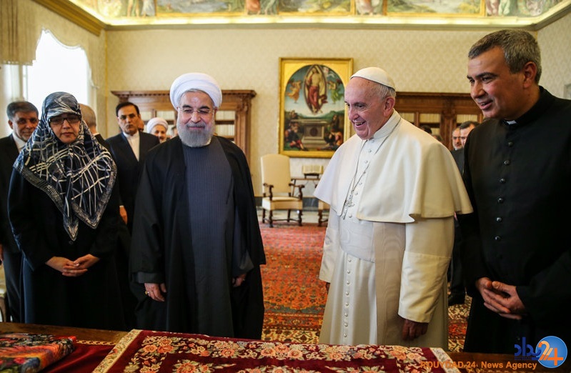 زن همراه روحانی در دیدار با پاپ کیست؟