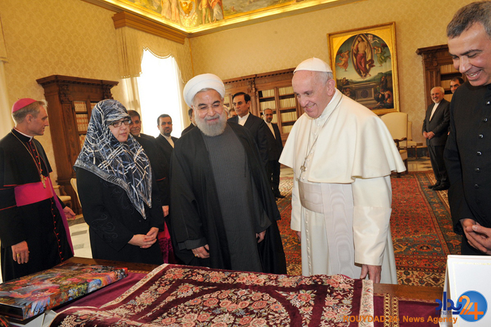 زن همراه روحانی در دیدار با پاپ کیست؟