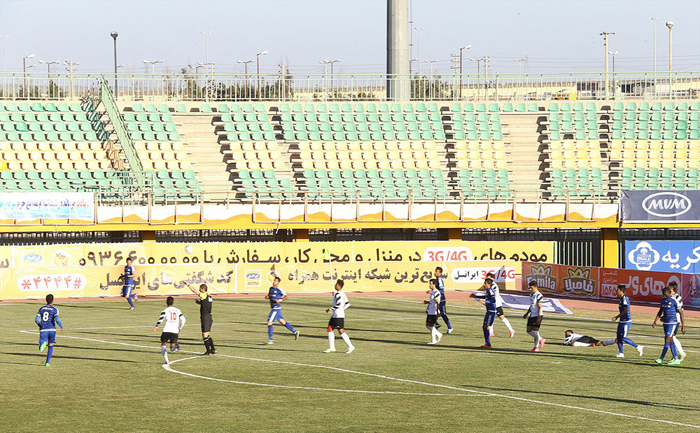 خوش و بش لاریجانی و علی دایی (تصاویر) خوش و بش لاریجانی و علی دایی (تصاویر)