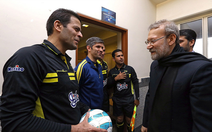 خوش و بش لاریجانی و علی دایی (تصاویر) خوش و بش لاریجانی و علی دایی (تصاویر)