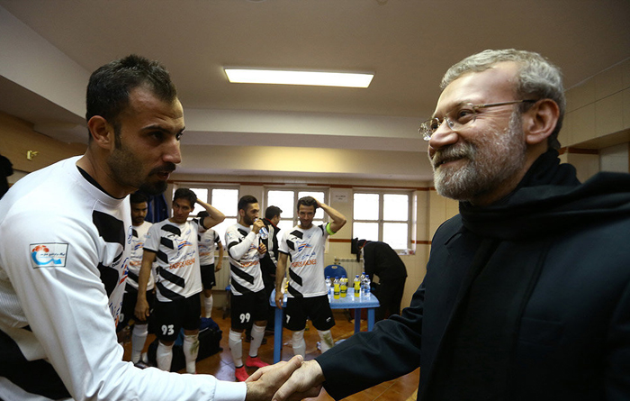 خوش و بش لاریجانی و علی دایی (تصاویر) خوش و بش لاریجانی و علی دایی (تصاویر)