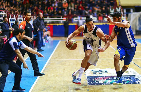 بازی نخست پلی‌آف لیگ برتر بسکتبال