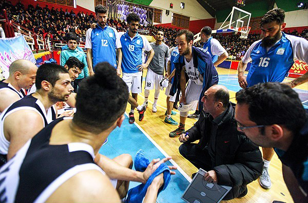 بازی نخست پلی‌آف لیگ برتر بسکتبال