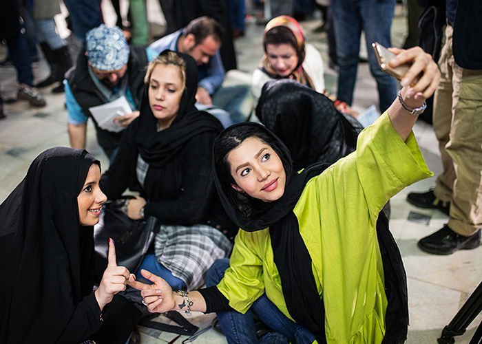 اینجا تهران است شهر مغرور بی دفاع