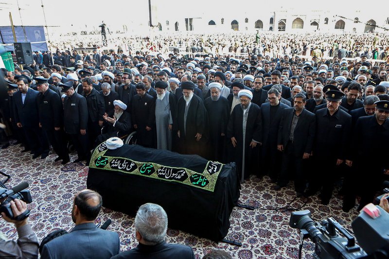 تشییع پیکر آیت الله واعظ طبسی تشییع پیکر آیت الله واعظ طبسی