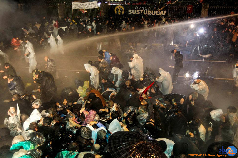 حمله پلیس ترکیه به معترضان‎