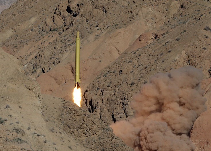 لحظه شلیک موشکهای بالستیک قدر H و F از ارتفاعات البرز (تصاویر) لحظه شلیک موشکهای بالستیک قدر H و F از ارتفاعات البرز (تصاویر)