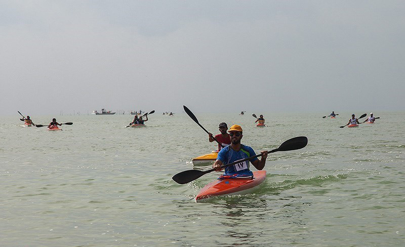 پنجمین دوره مسابقات قایقرانی تورینگ سپاه در بندرعباس