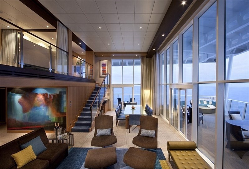 بزرگترین کشتی تفریحی دنیا به آب انداخته شد (تصویر) بزرگترین کشتی تفریحی دنیا به آب انداخته شد (تصویر)