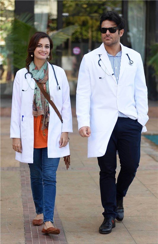 عوامل «سلام بمبئی» از هندوستان به تهران میآیند عوامل «سلام بمبئی» از هندوستان به تهران میآیند