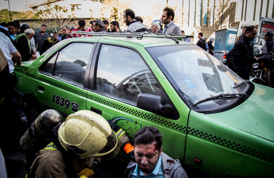 تصادف مرگبار در خیابان مفتح (تصاویر)