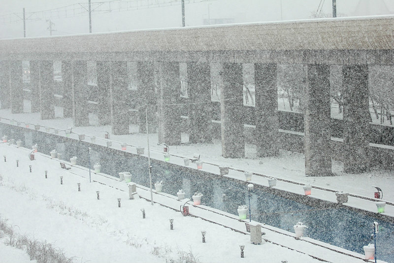 بارش برف در آستانه بهار - تبریز و ارومیه