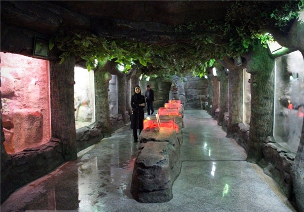 نخستین تونل آکواریوم کشور در اصفهان(تصاویر) نخستین تونل آکواریوم کشور در اصفهان(تصاویر)