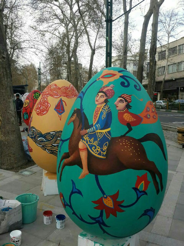 تخم مرغ آرایی جالب در پارک های تهران (تصویر)
