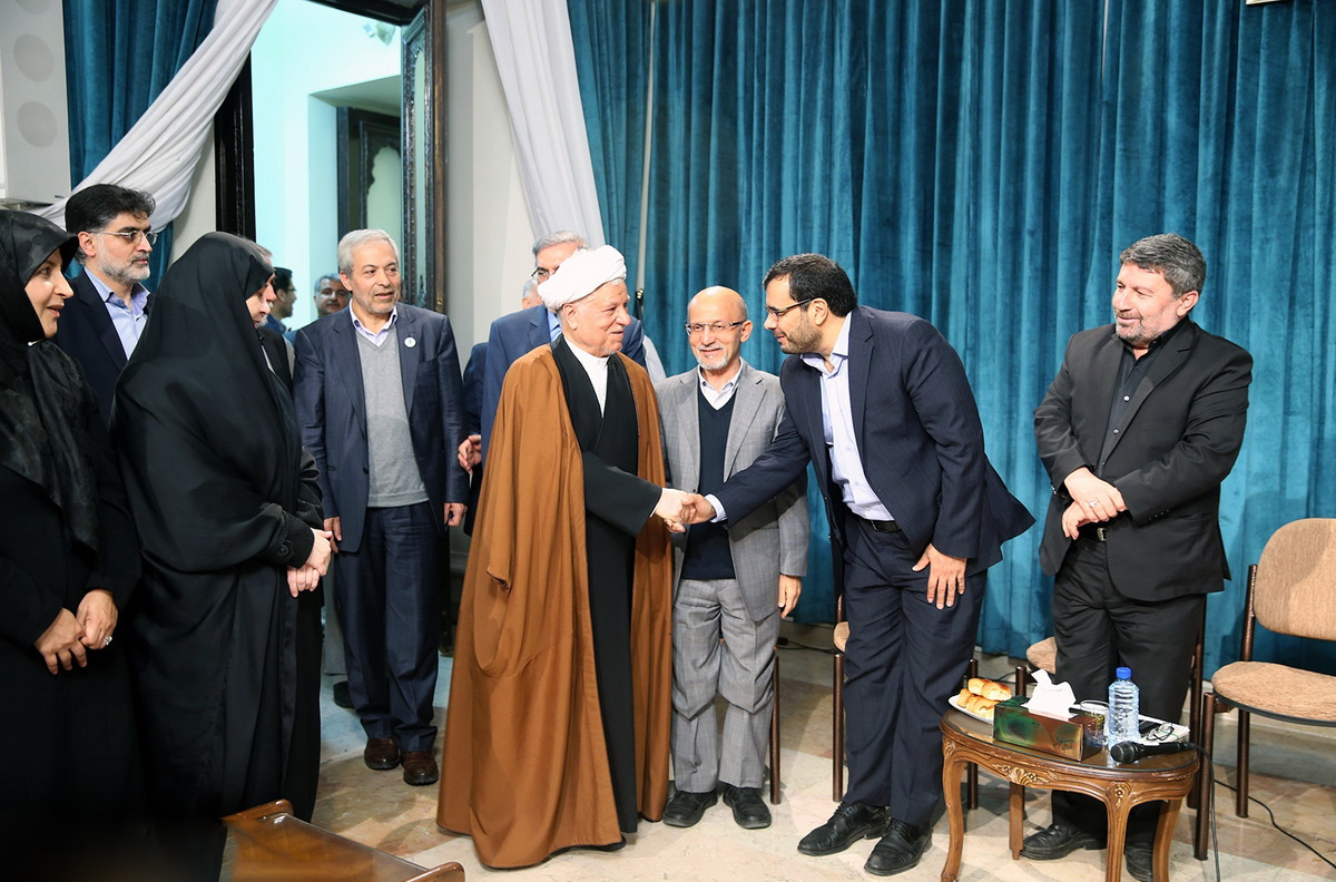 دیدار نامزدهای اصلاح طلب و اعتدال گرا با هاشمی رفسنجانی دیدار نامزدهای اصلاح طلب و اعتدال گرا با هاشمی رفسنجانی