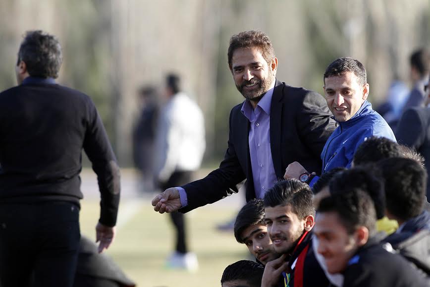 دوچهره متفاوت از فیروز کریمی مقابل استقلال (عکس) دوچهره متفاوت از فیروز کریمی مقابل استقلال (عکس)