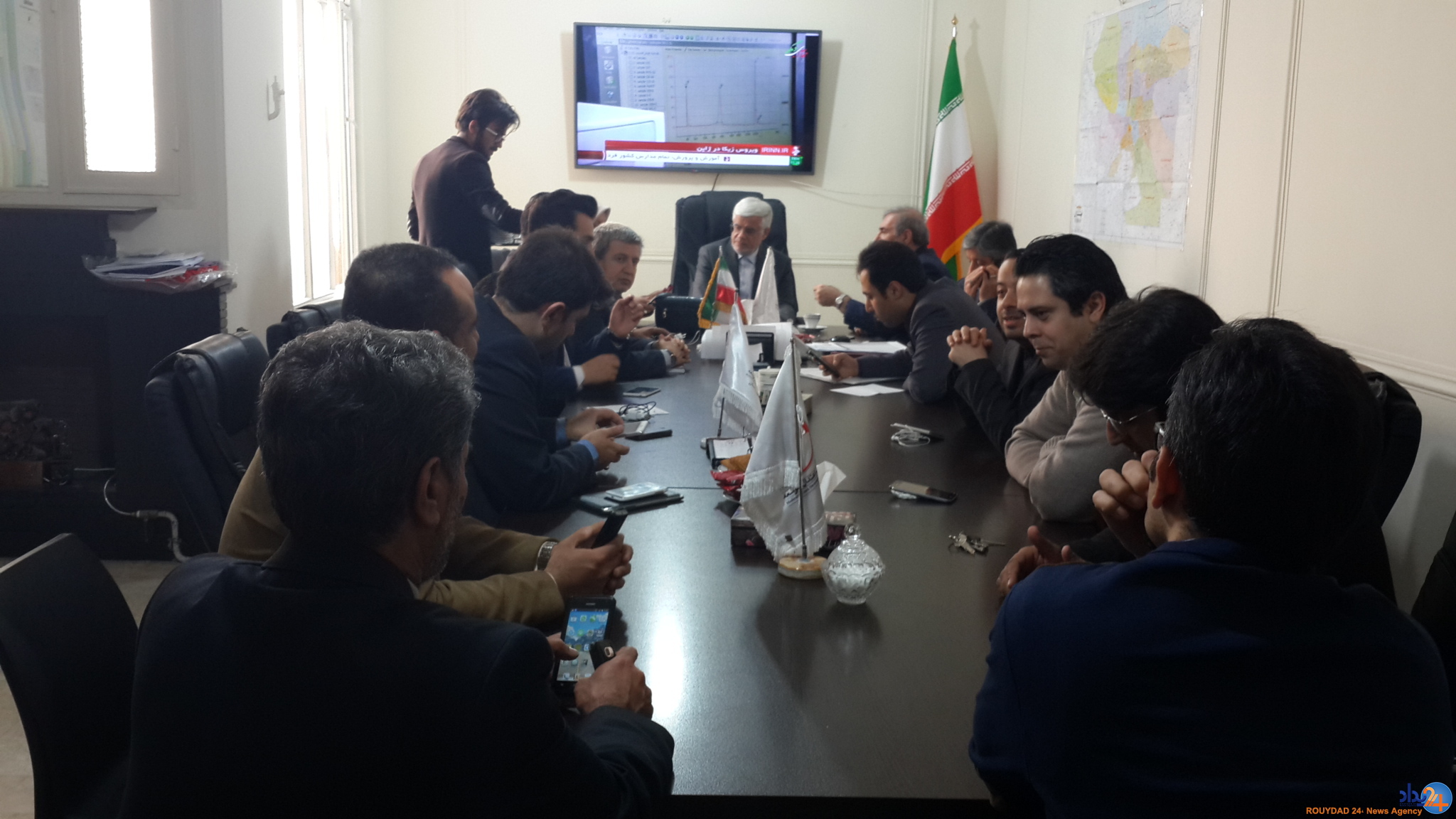 حضور دکتر عارف در ستاد انتخابات حزب اعتدال و توسعه (تصویر) حضور دکتر عارف در ستاد انتخابات حزب اعتدال و توسعه (تصویر)