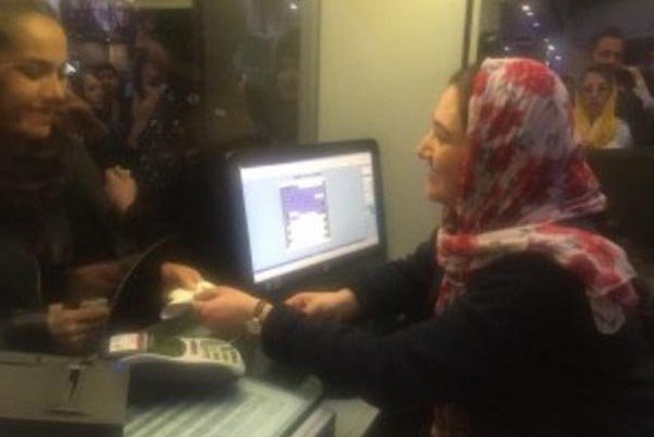 بلیط فروشی باران کوثری (تصاویر)