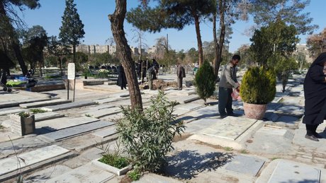 مُردگان این‌ گورستان آرامش ندارند (تصاویر)