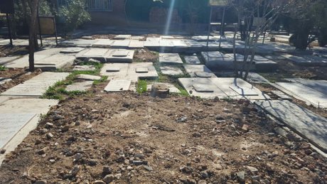 مُردگان این‌ گورستان آرامش ندارند (تصاویر)