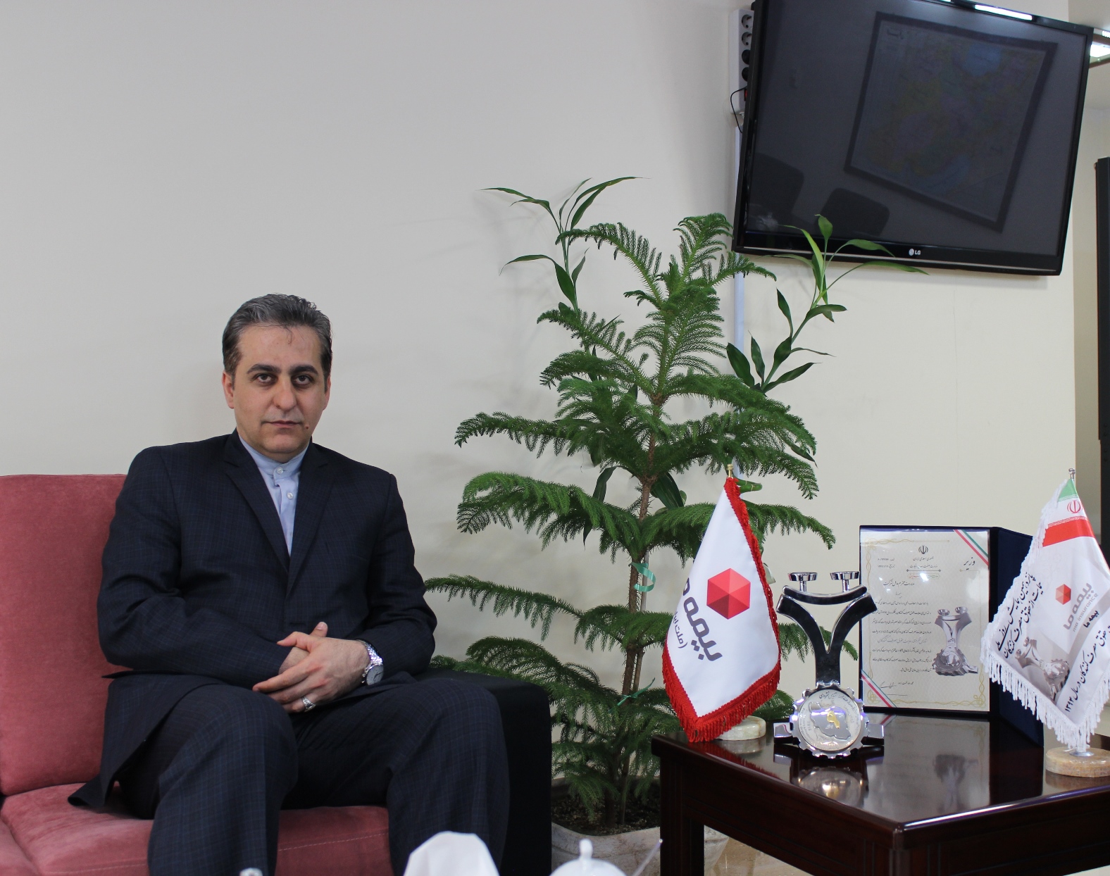 در همایش ملی حمایت از حقوق مصرف کنندگان؛ بیمه در همایش ملی حمایت از حقوق مصرف کنندگان؛ بیمه