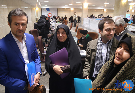 اولين روز از ثبت نام مجلس شورای اسلامی / سومين روز از ثبت نام مجلس خبرگان