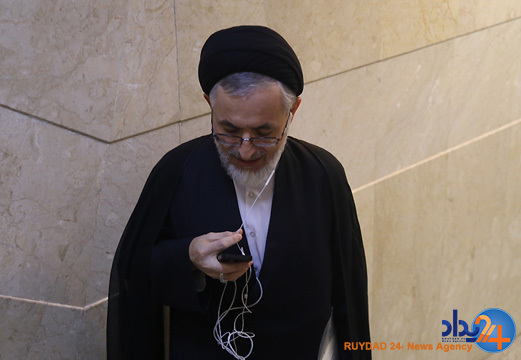 سومين روز از ثبت نام مجلس خبرگان / اولين روز از ثبت نام مجلس شورای اسلامی