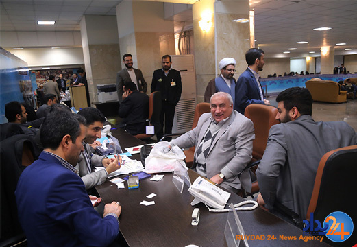 سومين روز از ثبت نام مجلس خبرگان / اولين روز از ثبت نام مجلس شورای اسلامی