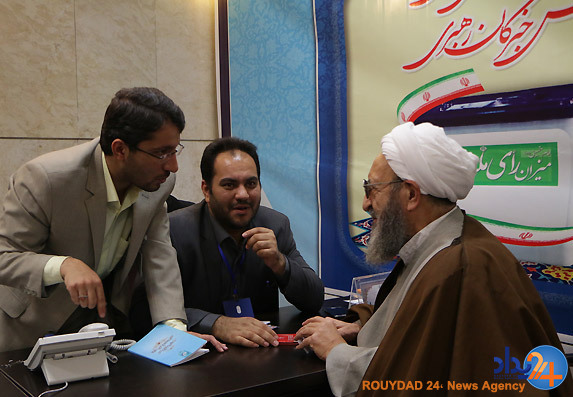 دومین روز از ثبت نام مجلس شورای اسلامی / چهارمین روز از ثبت نام مجلس خبرگان