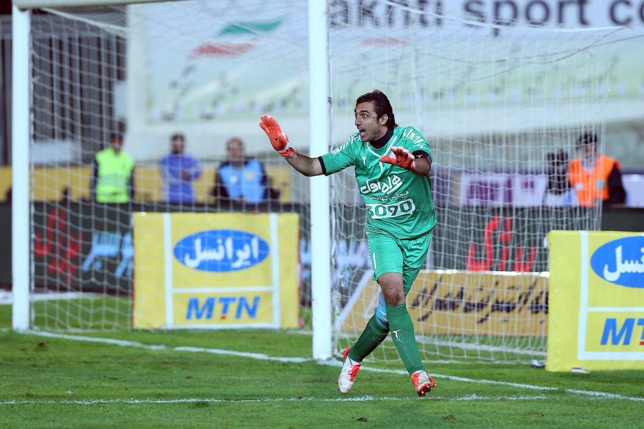 شب خاطره انگيز رحمتی با گرفتن سه پنالتی