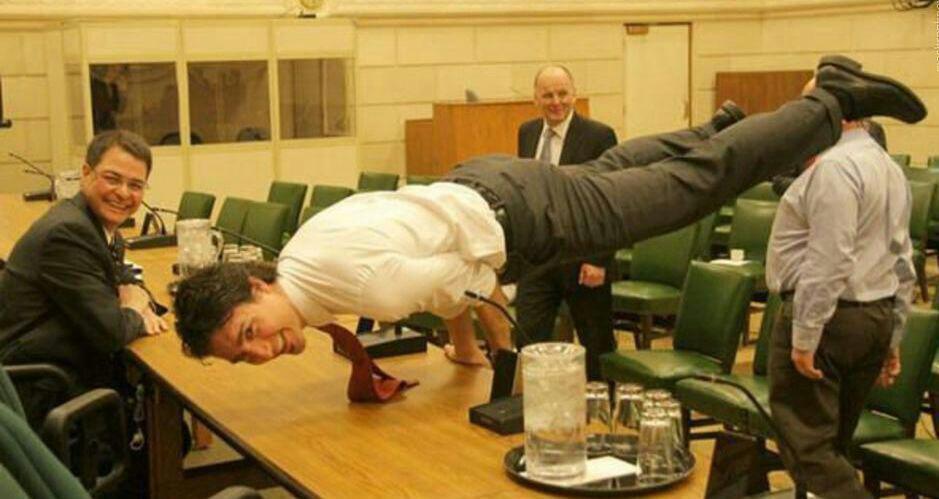عکس عجیب از نخست وزیر کانادا