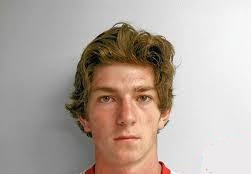 تعرض پسر شیطان صفت به دانش آموزان در راه مدرسه (تصاویر)