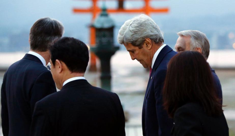 ادای احترام کری به قربانیان هیروشیما (تصاویر)