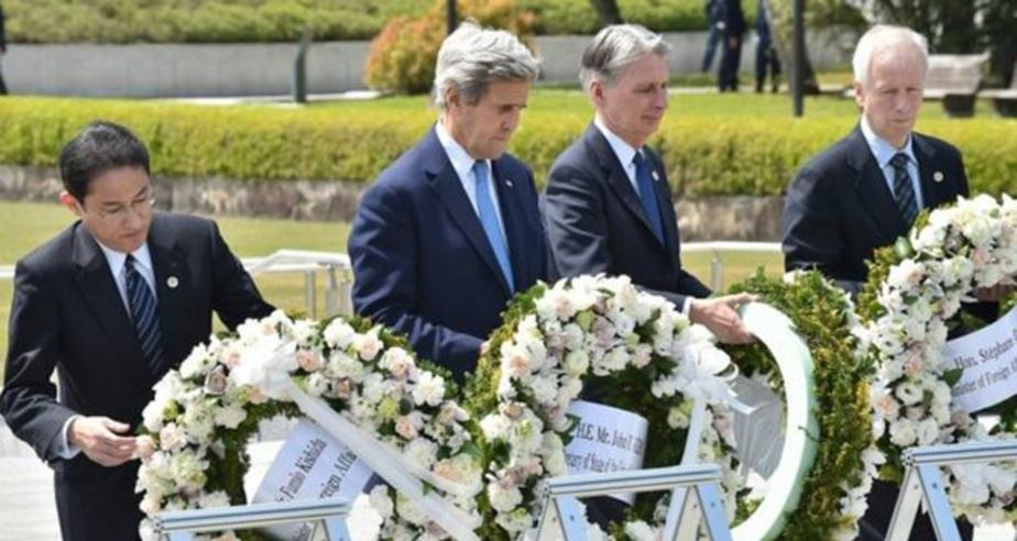ادای احترام کری به قربانیان هیروشیما (تصاویر)