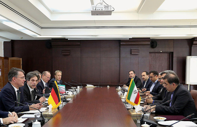 ادامه اعتراضات رانندگان در پایانه بندرعباس