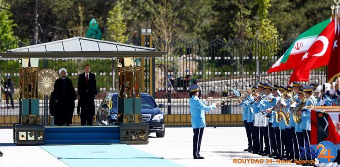 استقبال باشکوه از رئیس‎جمهور  ایران در ترکیه (فیلم و تصاویر)