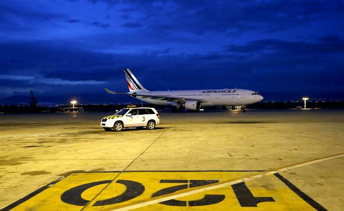 فرود پرواز ایرفرانس در تهران (تصاویر)