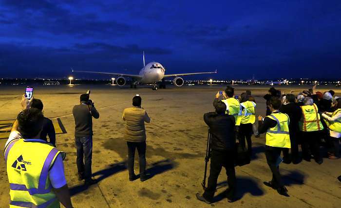 فرود پرواز ایرفرانس در تهران (تصاویر)