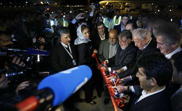 فرود پرواز ایرفرانس در تهران (تصاویر)