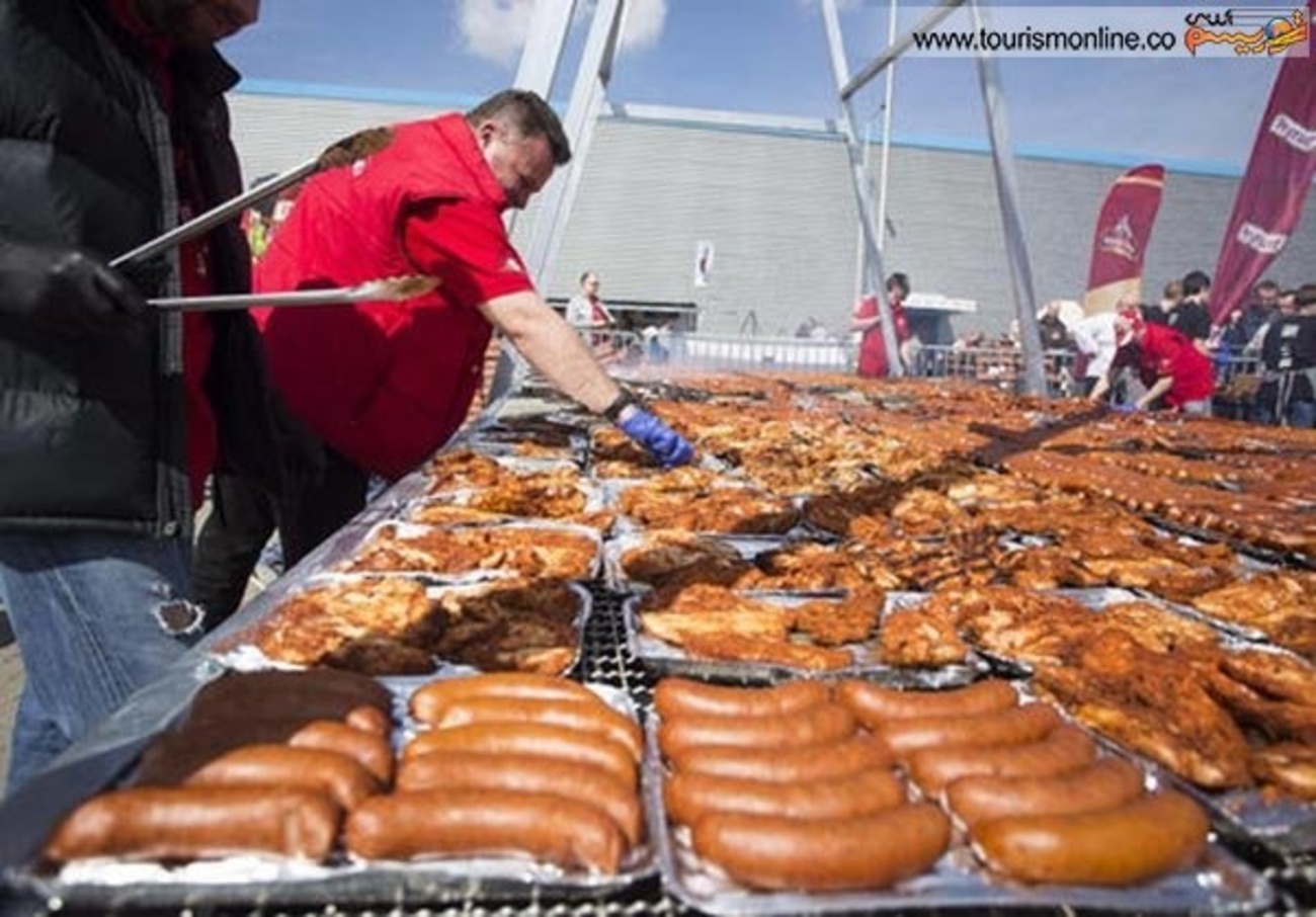 رکورد گینس در پختن کباب شکست! (تصویر) رکورد گینس در پختن کباب شکست! (تصویر)